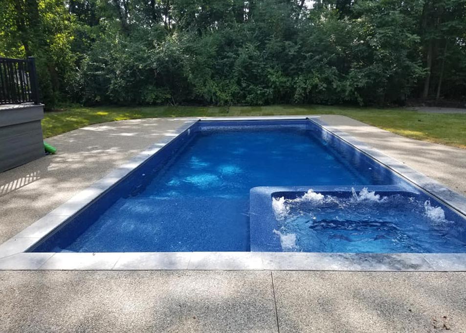 RefreshingPools's tweet photo. You can customize your inground fiberglass pool with so many features. From spectacular LED lighting to your personal waterfall, the choices are endless! Call us at 1-844-744-7665 #fiberglasspools #pools #ingroundfiberglasspools #deck #screenenclosure #latham #Florida #3Ddrawings https://t.co/s7MGpetDJA