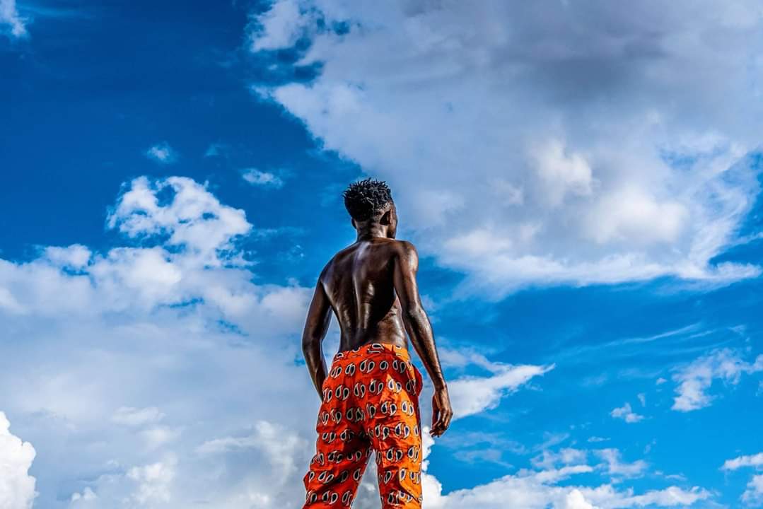 LaMirage1's tweet photo. Hadari EP by @ishakuofficial now available on all platforms
Apple music Link
https://t.co/M2k2icJ3Jd
Spotify Link
https://t.co/3HEblJSqXQ
#Hadari #Ishaku #NewbellMusic https://t.co/oRm5XHGvLk