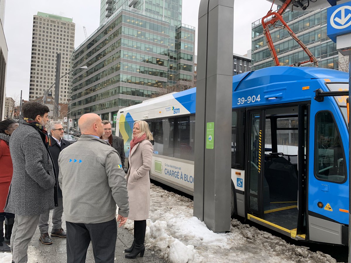 cathmckenna's tweet photo. Un système de transport en commun moderne signifie des temps de trajet plus courts, moins de pollution atmosphérique, plus de temps en famille et entre amis, et une croissance économique plus forte. Je ne peux pas être à Montréal et ne pas utiliser le @stm_nouvelles ! https://t.co/c39W8DnAsg