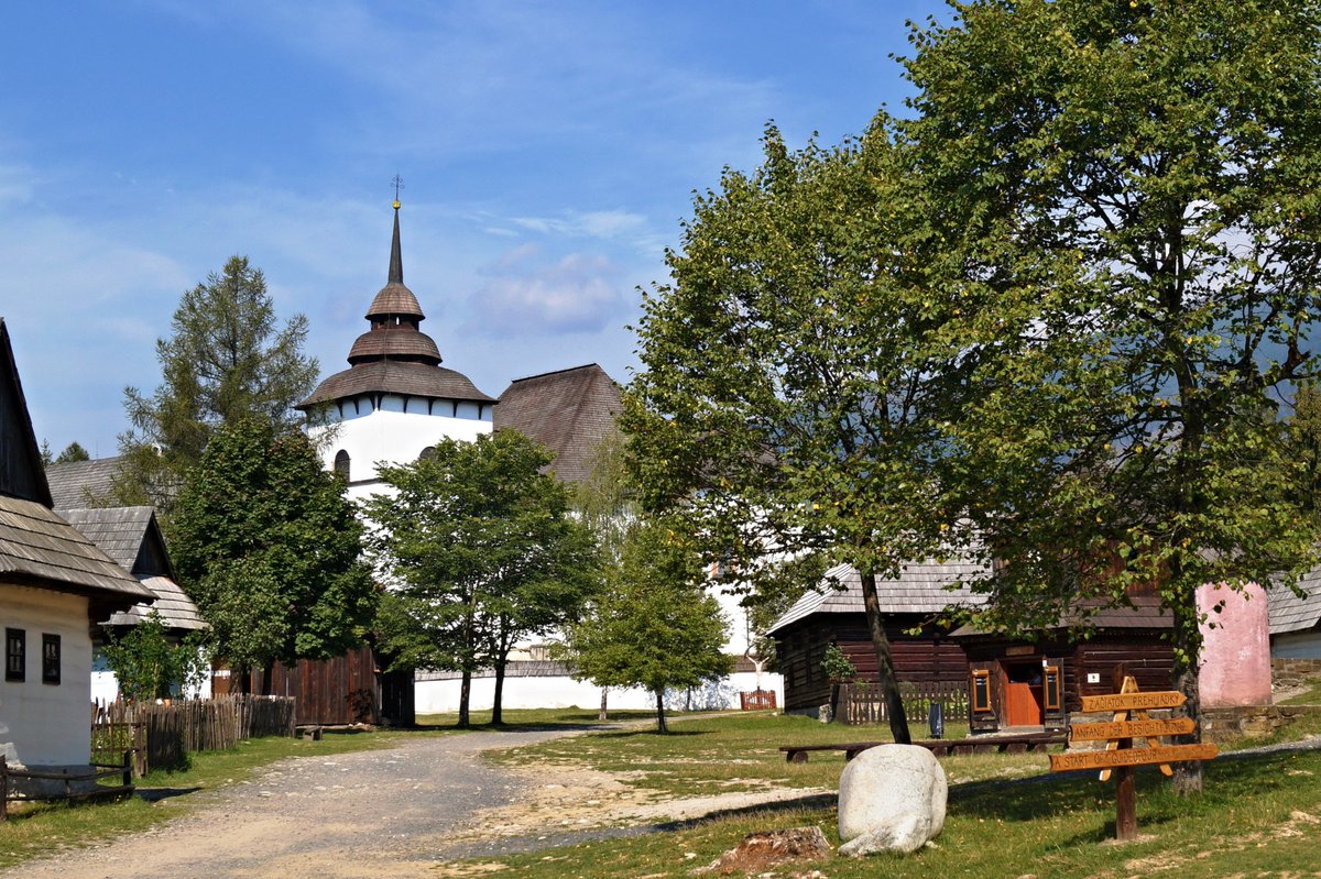 stanley_f21's tweet photo. Skanzen v Pribyline #trip #vylet #skanzen #pribylina #skanzenpribylina #slovensko #house #history #slovakia #historicalbuldings #landscape #village #historicalvillage #nature #trees #bluesky #summer #cottage #praveslovenske #takeslovenske #pureslovakia #thisisslovakia #liptov https://t.co/koKhrO6skQ