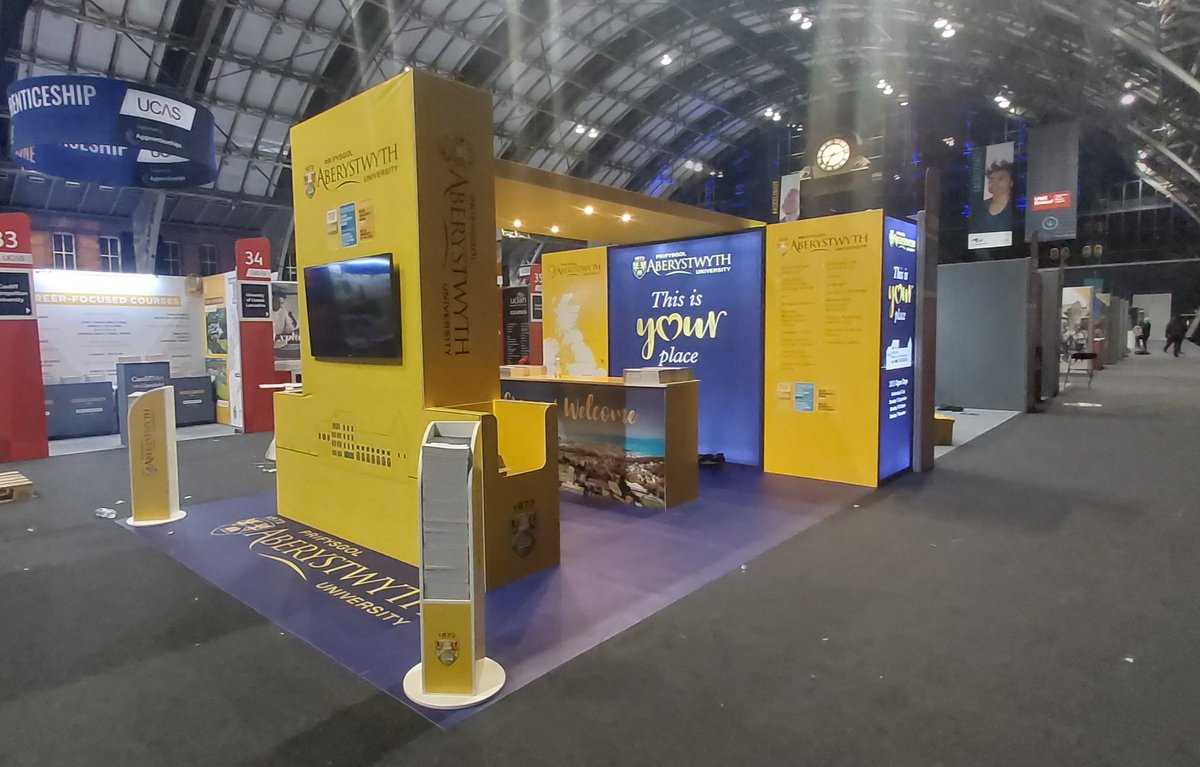 Barod ar gyfer ffair <a href="/ucas_online/">UCAS</a> yn Manceinion fory!! #CaruAber #LoveAber