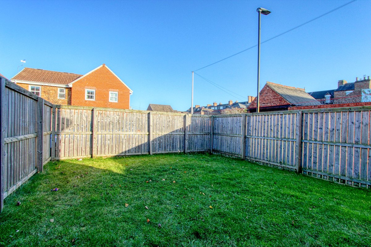 ⭐️ Densham Drive, Stockton ⭐️

A Lovely 3 Bed Semi, with an Enclosed Rear Garden and Ample Parking to the Front! 

Take a better look... Call now on 01642 378 022 / 07879402407
Or visit our website for further details; gr-estates.co.uk

#fixedfees #stockton #grestates