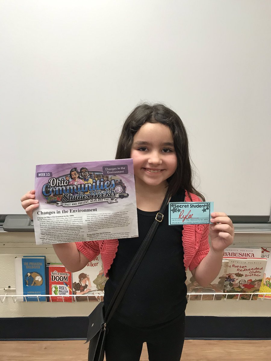 BCSDThirdGrade's tweet photo. It was fun to work with a partner and read about how people affect  the environment. We also wrote a summary. By Rylee #befabulous #friends https://t.co/1eq9imBkfL