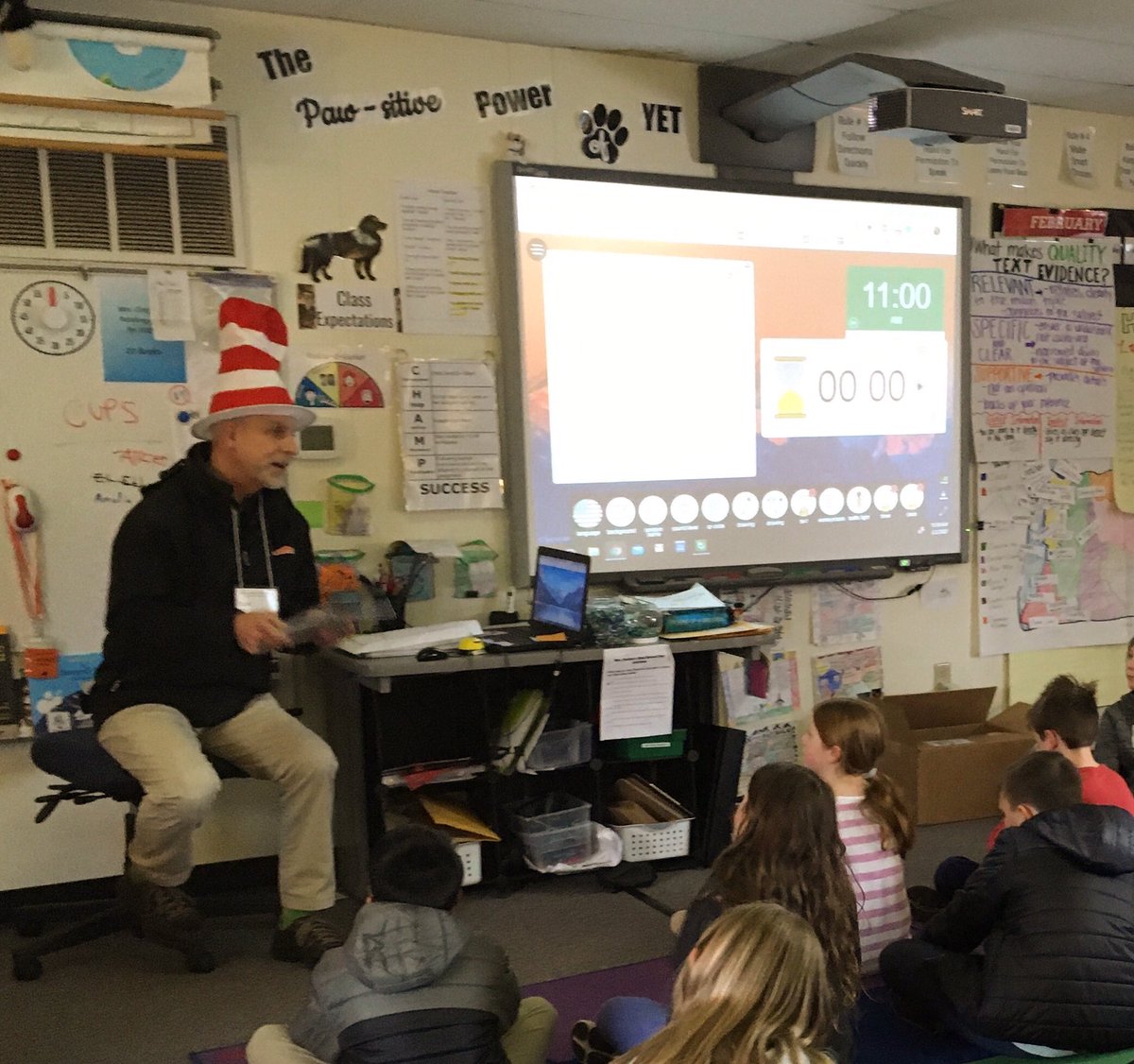 ServproBentonCo's tweet photo. So much fun… One of my favorite events of the year… Read Across Corvallis! 😃 #RotaryOfGreaterCorvallis #CorvallisOregon #SERVPROBentonCounty  #RussSelfie https://t.co/bxfZVj0pAo
