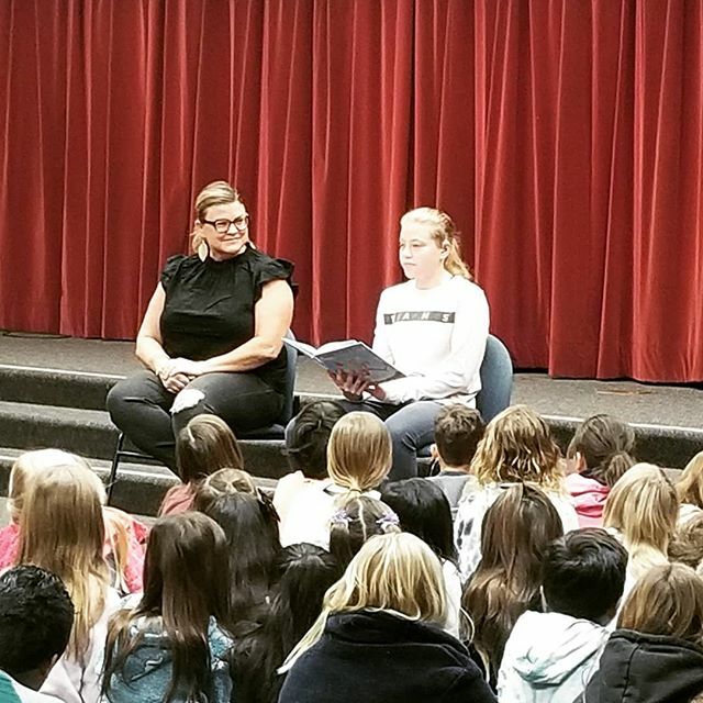 mhesdolphins's tweet photo. So honored to have Marblehead Alum Harper Gideons and her mother, Valli, for reading their new book to our students this morning! #capoforward #scfamilycusd #nowhearthis #gatekeeperpress https://t.co/tbpkhnwLD2