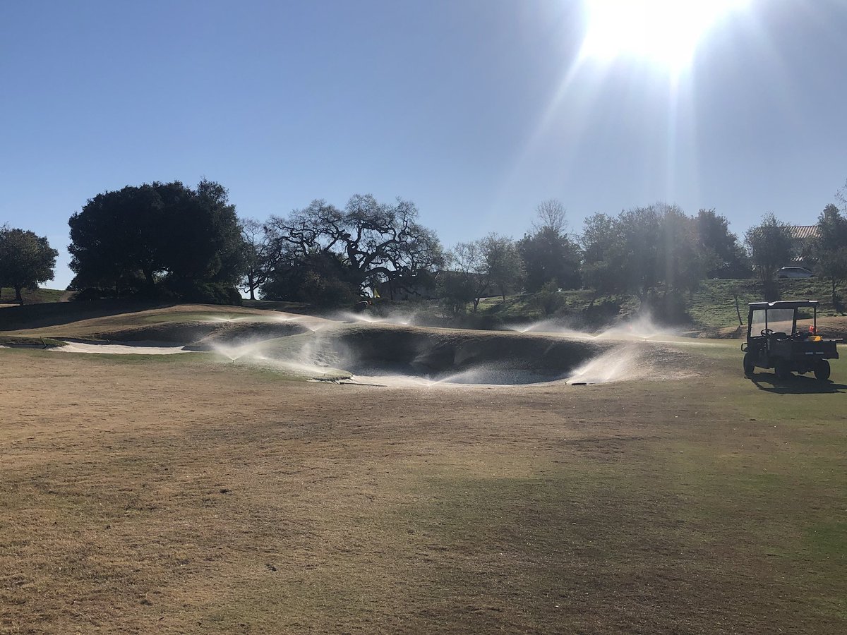 RubyAgronomy's tweet image. Busy Monday, refreshing decomposed granite on large walking paths and checking / repairing green side bunker pop up irrigation