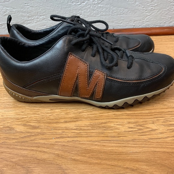 VeraFleming10's tweet photo. So good I had to share! Check out all the items I'm loving on @Poshmarkapp #poshmark #fashion #style #shopmycloset #majestic #merrell #lucianobarbera: https://t.co/4AWRQAqyku https://t.co/8fIkVgbR5o