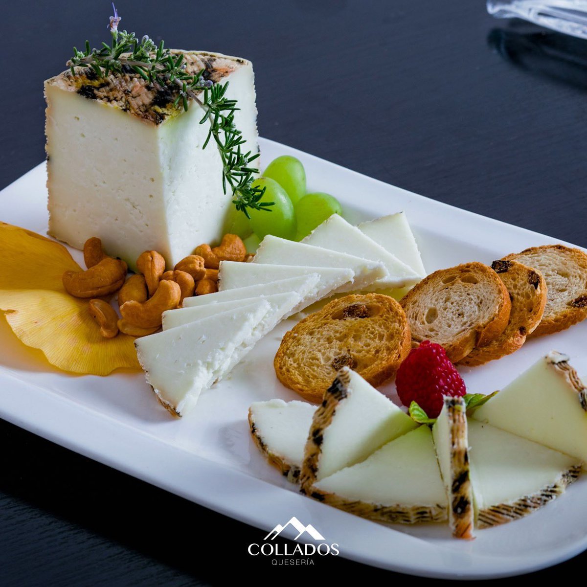 ATUCCAS's tweet photo. ¡ Collados Quesería también se une a la #IFeriaDeProductosLocales de #Castril! 

¿Quieres probar el auténtico sabor del #quesodecabra de antaño? ¡Pruébalos en su stand el 21 y 22 de marzo!

#CastrilTurismoNatural #MunicipioGastrosaludable #Granada https://t.co/kpIR2XaVPj