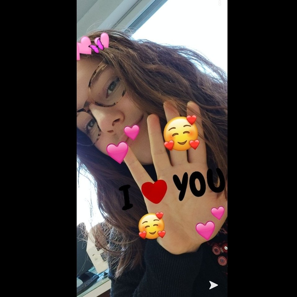 achakrnl's tweet photo. #NouvellePhotoDeProfil #Tchatcheuse #Loveu https://t.co/hAehC0K7Gs