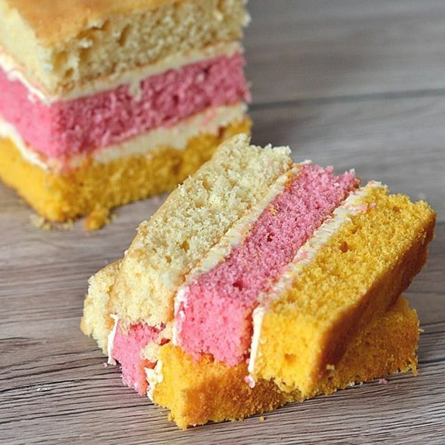 Angel Cake will always be one of my favourites 🧡💗💛
.
Recipe on Baking with Granny - link in bio.
.
#bakingwithgranny #angelcake #layercake #angellayercake #loafcake #cakerecipe #britishcake #scottishcake #homebaking #baking #blog #bakingblog #homebak… ift.tt/39d4ZWu