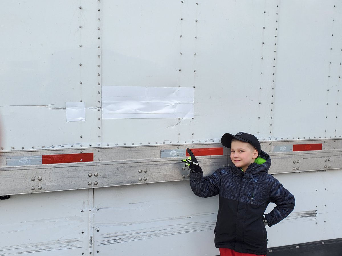 BriteLogistics's tweet photo. No quotes for today. π
Let's take motivation in Family power! ππ
____
Thanks to Adam Vogt for photos.
#BriteMotivation
#TruckDriver #trucking #trucks #TruckDrivers #Truckers #Trucker #TruckerLife #TruckDriving https://t.co/CUstDsGOdJ