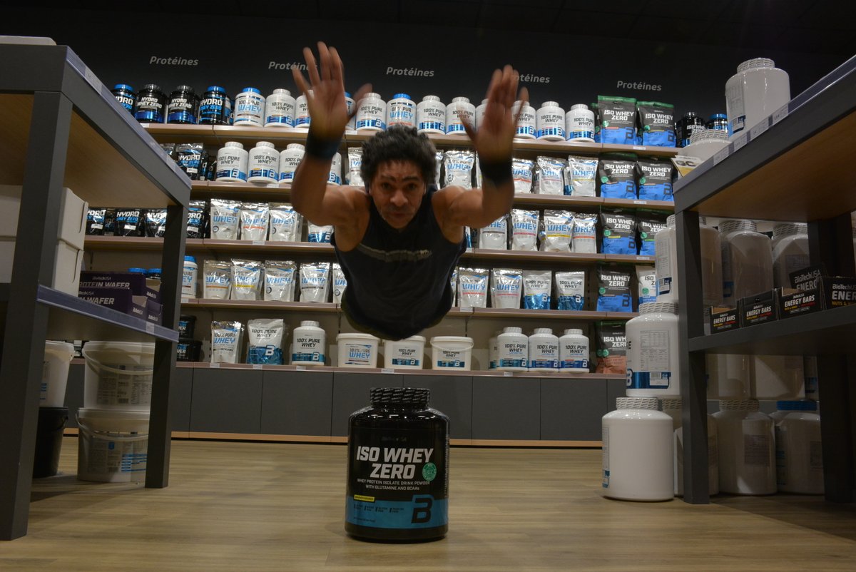 anzaya_khan's tweet photo. #anzayakhan #korana #pushup #vienspousser #streetshaolin #highpushup #originalairpushup #shaolinspirit #workout #fitness #workoutroutine #fitnesslifestyle #gasyfamily #majunga #madagascar #troisilets #martinique #lawhayts #junkfoodgivesdiarrhea #eatcleanandhealthy https://t.co/iSI0sQdalc