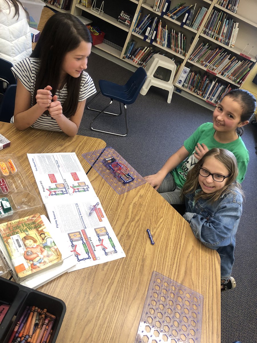 robinkramer's tweet photo. A peek into 4th grade library stations this week  #weetigers #willardtigers #readersareleaders https://t.co/WovNyhgo8e