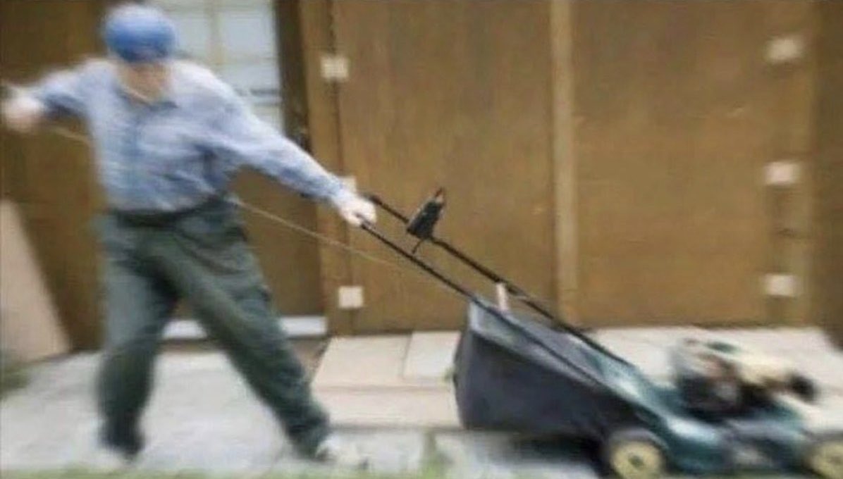 CauseWereGuys's tweet photo. Grass: grows 0.27 inches 

Dads at 7 AM: https://t.co/ieQ2CXUL4J