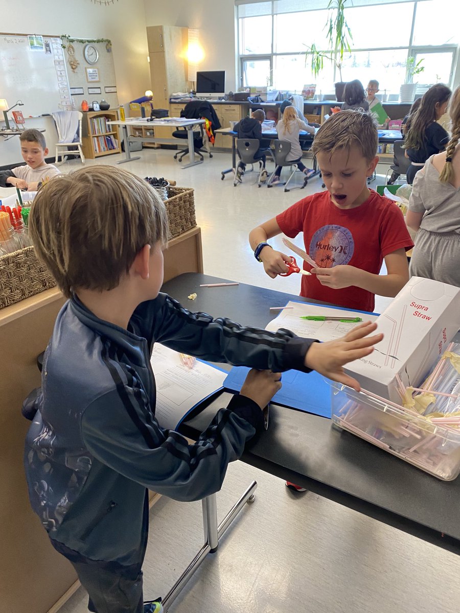 ThirdGradeTale's tweet photo. Hearing and sound stations. Ask your child what they learned at their station today. https://t.co/WwftuNU4Ne