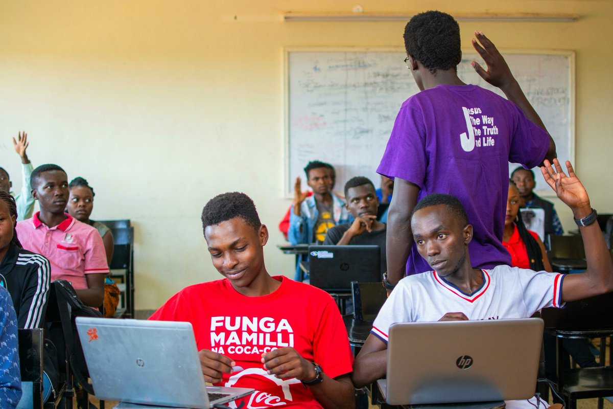 timz_owen's tweet photo. Over the weekend @ #DevcUoe, we did an amazing stuff on @flutter , @github and @Apis on @Africastalking SMS. Just amazed by the volunteering team running this community. Let's build more for eldoret. #DevcEldoret https://t.co/Qs9qM1bQ8h