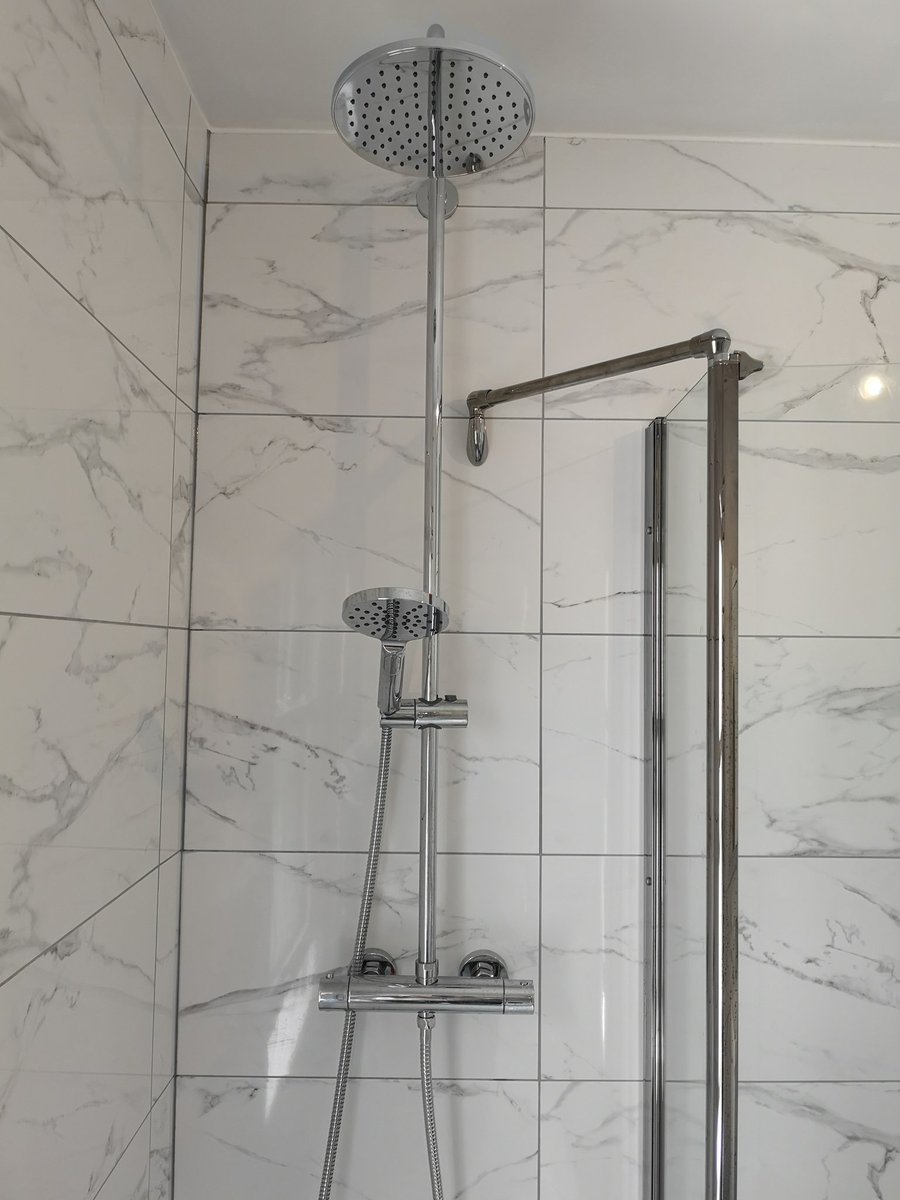 purebathroom's tweet photo. Work in 2019 #Bathroom #Plumbing #Tiling #Shower #Basin #Toilet @CityPlumbingUK https://t.co/1u4BoDDr8V