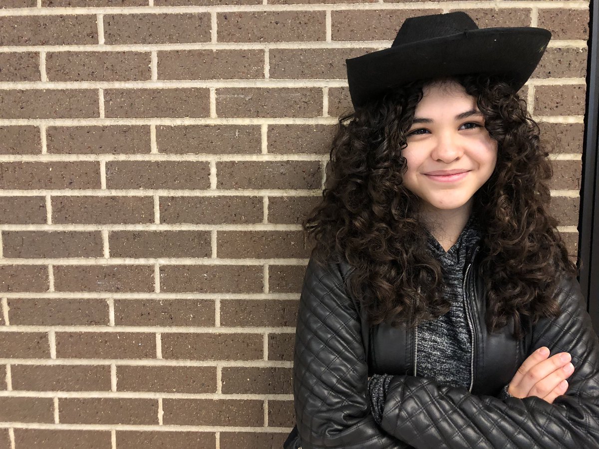 MyColangelo's tweet photo. Yeehaw! Becton #DigitalPhotography students apply rule of thirds for their “western” inspired #portraits today! #cowboyhats #bandanas #creativecaptures https://t.co/iCboEq0LoT