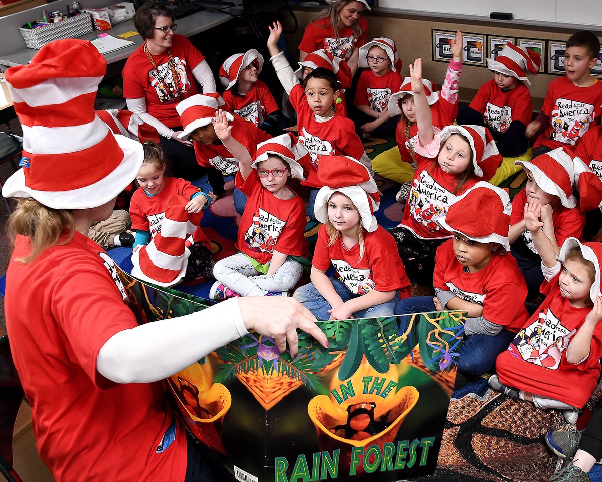 It is National Read Across America Day today. Happy Birthday Dr. Seuss!!! @PacersCares and many volunteers read to over 300 students  at Stout Field Elementary School in Indianapolis. #ReadAcrossAmerica #ReadAcrossAmericaDay