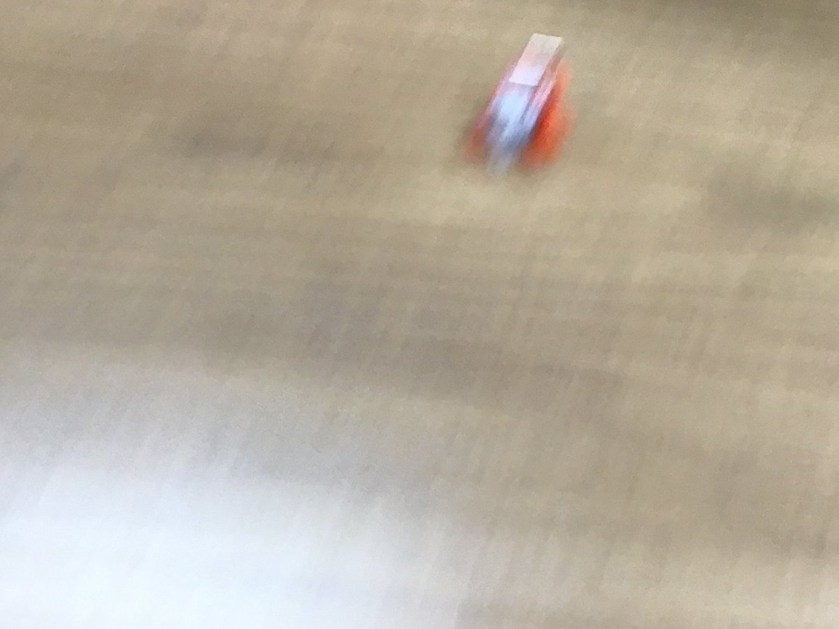 sbsdCCSTREAM's tweet image. #ccsbsd 2nd graders building bristle bots. Fun with simple circuits #robotics #ccstream #sbsdedu #sbsdstream