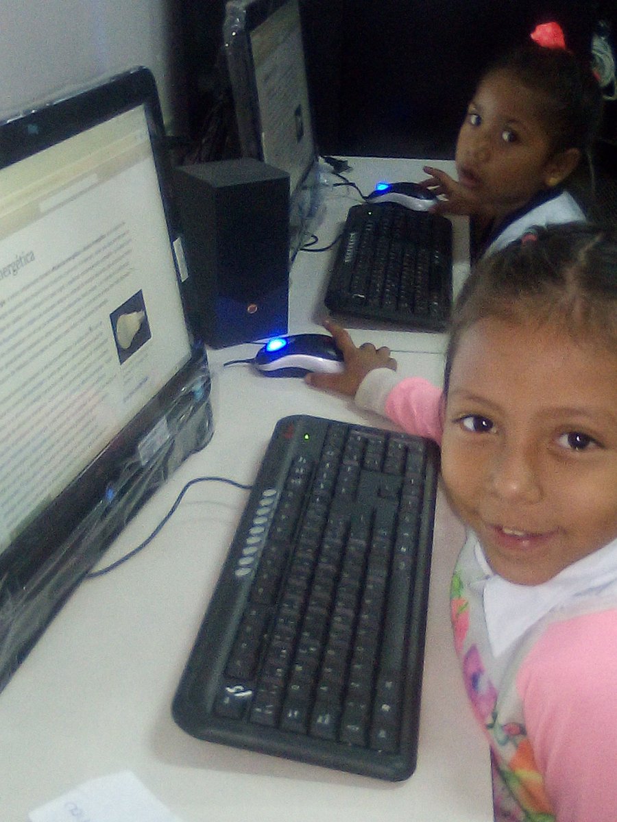 soyfornerino's tweet photo. Estudiantes de la U.E.N “Tapa de Piedra”, recibieron información sobre el uso responsable de la energía eléctrica, en el marco de la celebración del #DíaDeLaEficienciaEnergética. Una excelente iniciativa para promover la conciencia conservacionista en el semillero científico. https://t.co/RL2M7FZaQ1