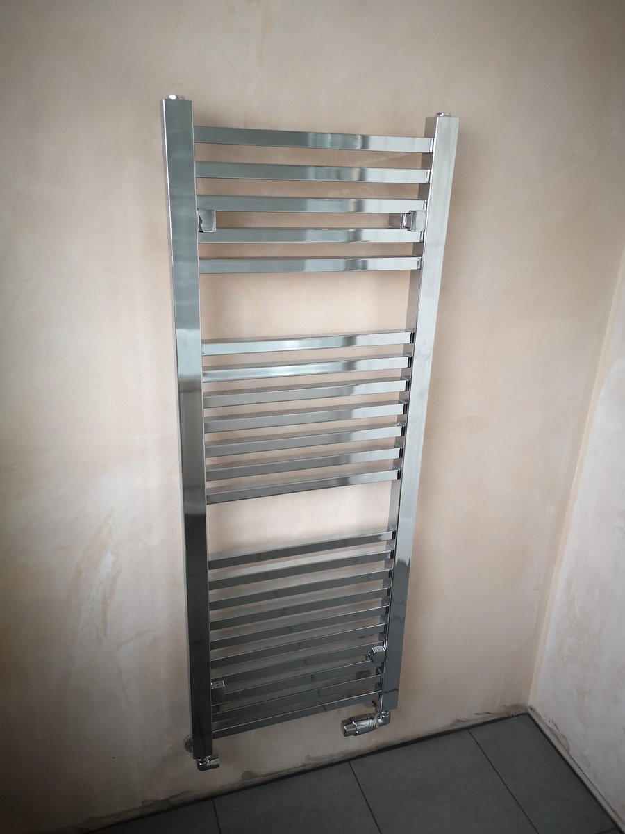 purebathroom's tweet photo. Small #Bathroom renovation installed last week #Plumbing #Tiling #Bath #Electricshower #Basin #Toilet https://t.co/hmD0a8trB5