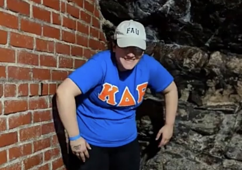 KDRslipperyrock's tweet photo. It’s been a year since @rissymcrisris became our sweetheart. We have no idea how you put up with us but we appreciate that you do. We’re happy to have you 🧡💙 https://t.co/ATdg4HPmPN