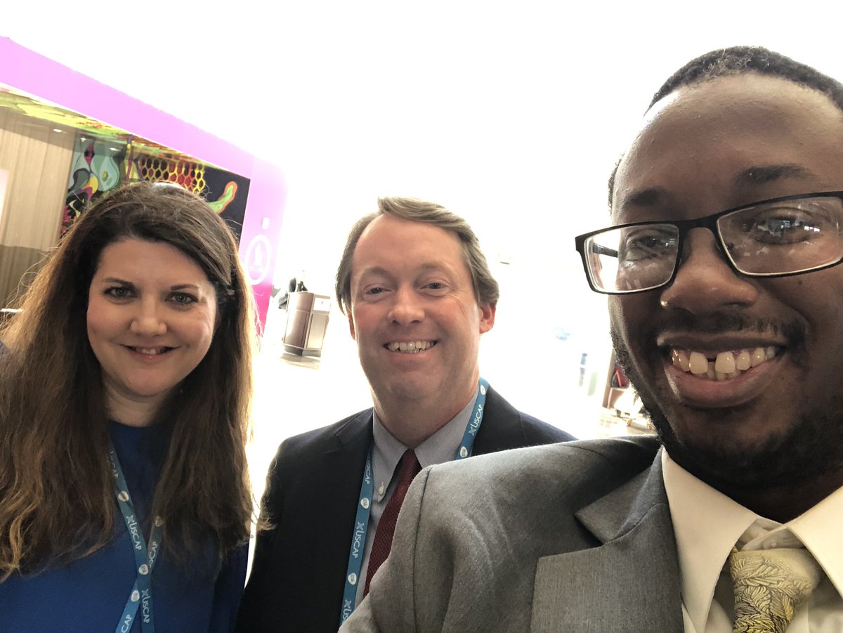 bluehatcomics85's tweet image. #mottirl with @VTPathology 😁😁😁 @SUNYUpstatePath @karenckelly ! Thank you Dr. Anderson and #PRODS for the opportunity to present !!