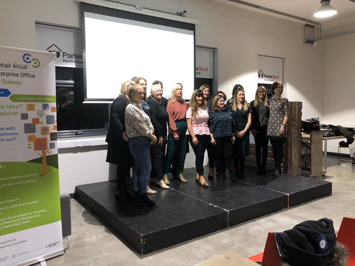 A huge thank you tonight to all our wonderful speakers, <a href="/300seconds_IRL/">300seconds Ireland</a> for all their hard work and <a href="/portershed/">PorterShed</a> for hosting us.
