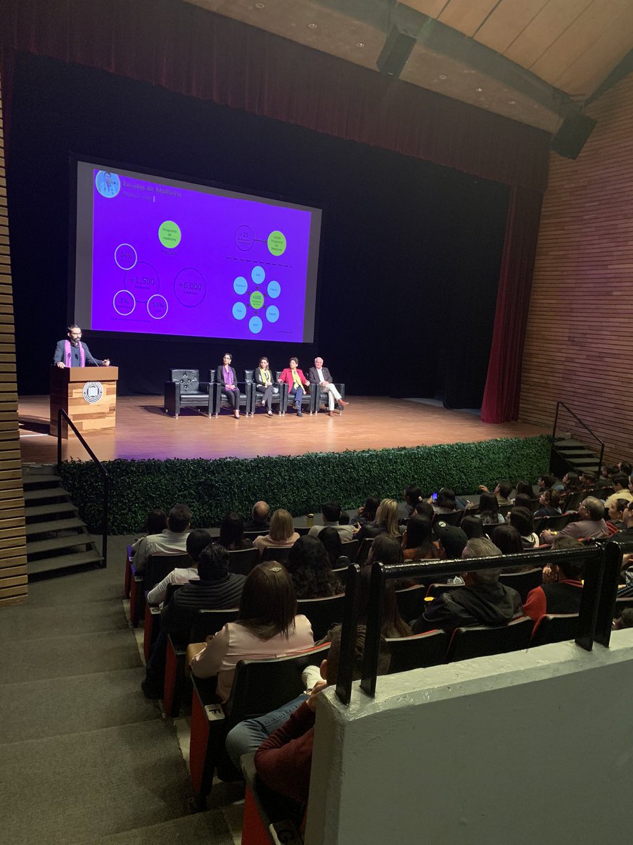 JuanCantuLuna3's tweet photo. Muchas gracias a todos los futuros alumnos y a sus padres de familia que asistieron a nuestro Open House, es un privilegio acompañarlos en esta decisión de vida. #inspirandotumejorversión #UDEM2020 @udem https://t.co/DMnnM0DOTT