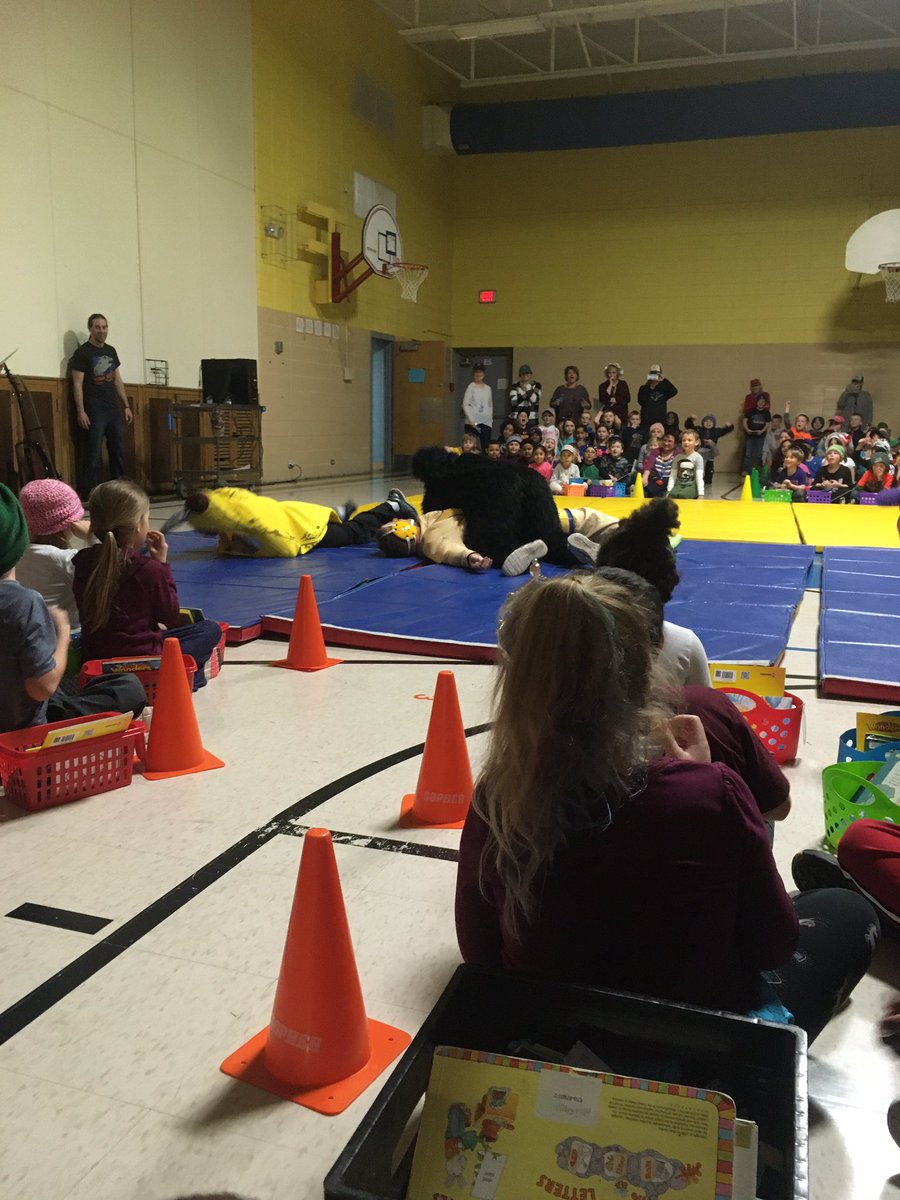 MrsKasendorf's tweet photo. Mr. O'Brien and that gorilla sure did rumble in the jungle today!!!! What a great way to celebrate our reading victories in the month of February! https://t.co/JxVb078RTC