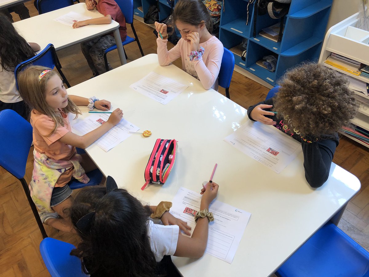 ValloneYhan's tweet photo. Today, my learners and I engaged in the visible thinking routine: "Give one, get one", they were able to respond to a topic, record and share their initial thoughts and get other people's thoughts to create a broader picture of the topic. @ProjectZeroHGSE #conceptsp https://t.co/Xbmta4Xll0