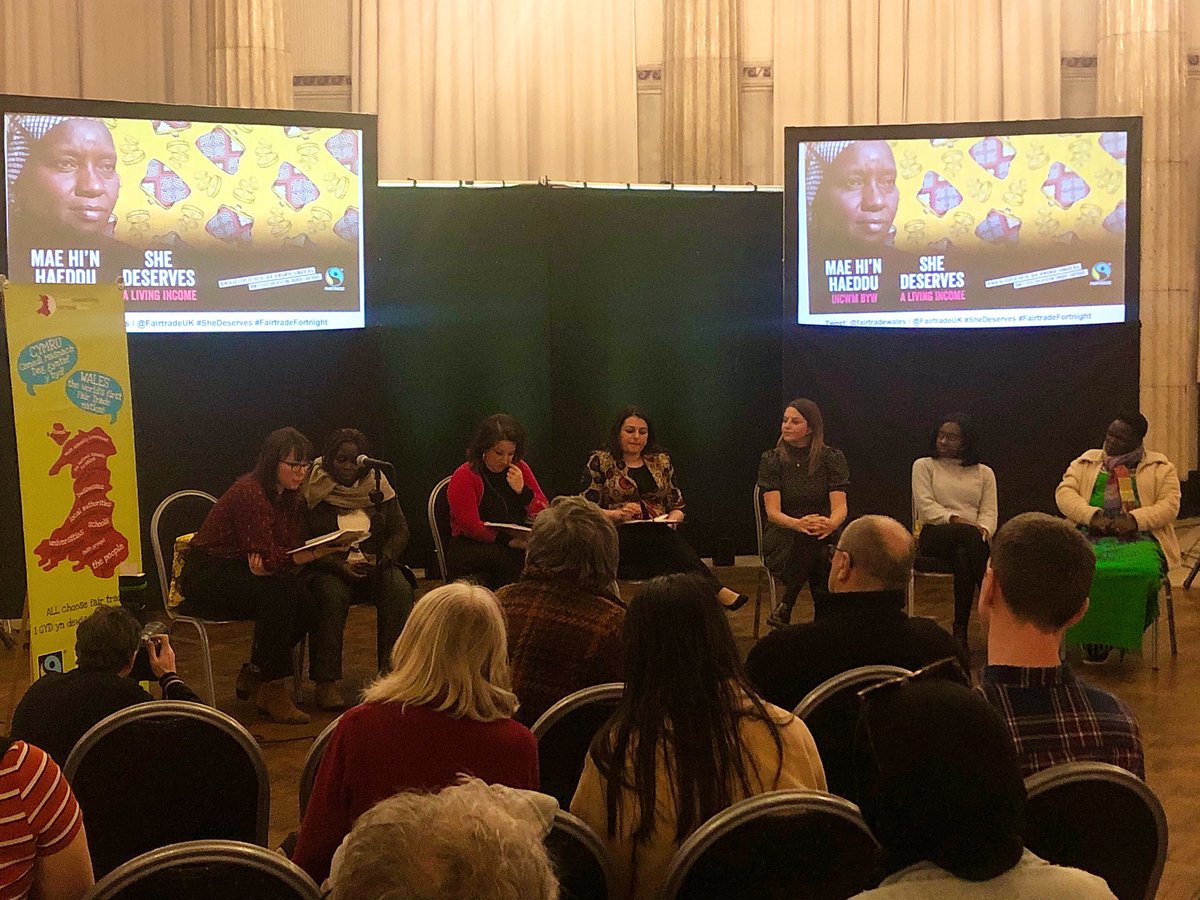 Great evening with <a href="/FairTradeWales/">Fair Trade Wales 🏴󠁧󠁢󠁷󠁬󠁳󠁿</a> 
☕️ Fairtrade is helping female Ugandan farmers establish economic independence 
🍫In the cocoa industry, men can earn 5 times more than women- Fairtrade is tackling this inequality ☕️When you invest in women, you invest in entire communities