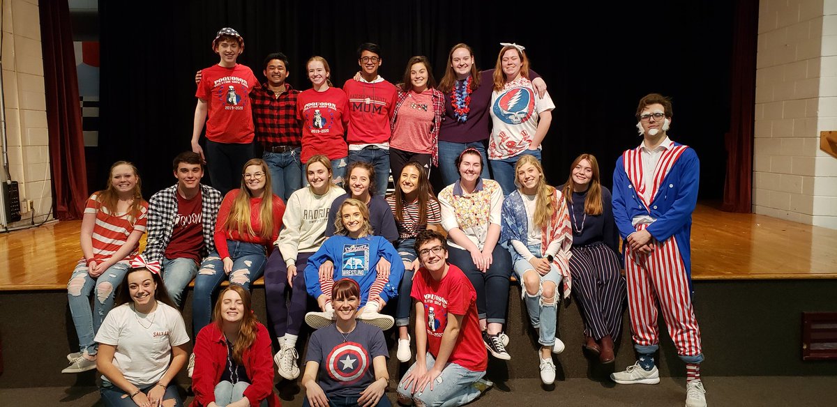 PHSDrama2018's tweet photo. When you give the theatre kids a reason to dress up, you've gotta be prepared for ridiculousness ... #Springfest2020 #MericaMonday https://t.co/n2uyKwyvkQ