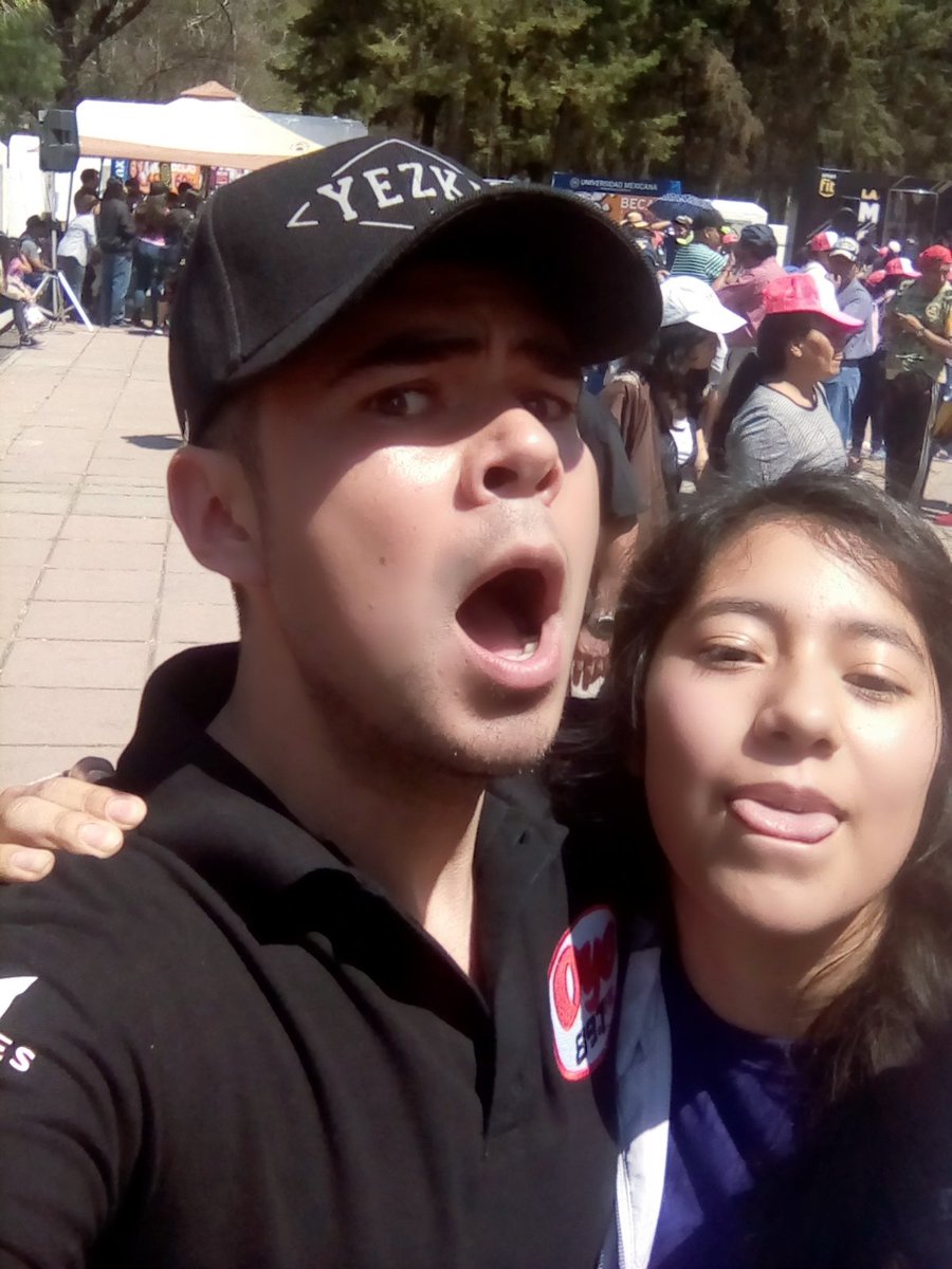 ericktquila's tweet photo. #SientoComoSi volviera a vivir todo lo que pasó ayer en la pre-fiesta de @Oye897 viendo estás hermosas fotos con @OyePonchoYezka https://t.co/aER3LfAOHR