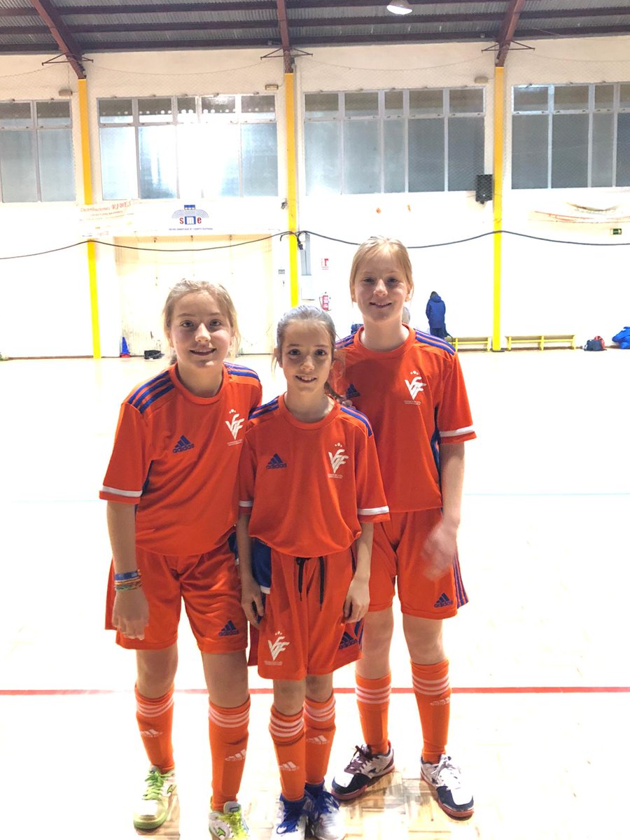 ¡Estamos de enhorabuena! 3 de nuestras jóvenes jugadoras han formado parte hoy de la sub-12 <a href="/FFCV_info/">FFCV</a> femenina que ha jugado un amistoso en Burriana. Una experiencia inolvidable para ellas y un orgullo para nosotros. ¡Bravo chicas!