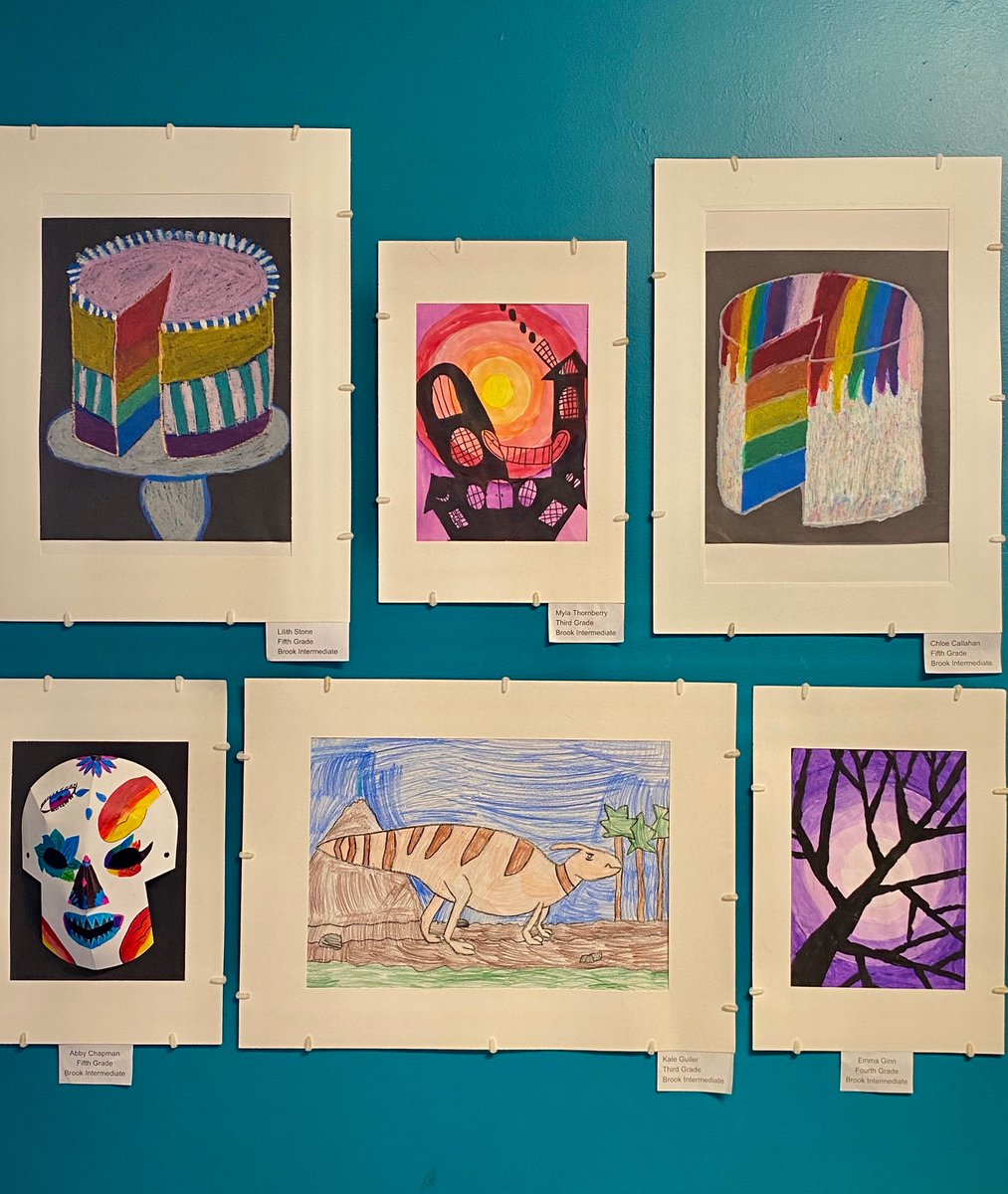 ArtAndMsG's tweet photo. One wall of the Brook Art Show at the Stop Nine Youth and Family Center. #artclass #elementaryart #BestYearYet #GoColts #RH_Colts https://t.co/a5j8IJsVcu