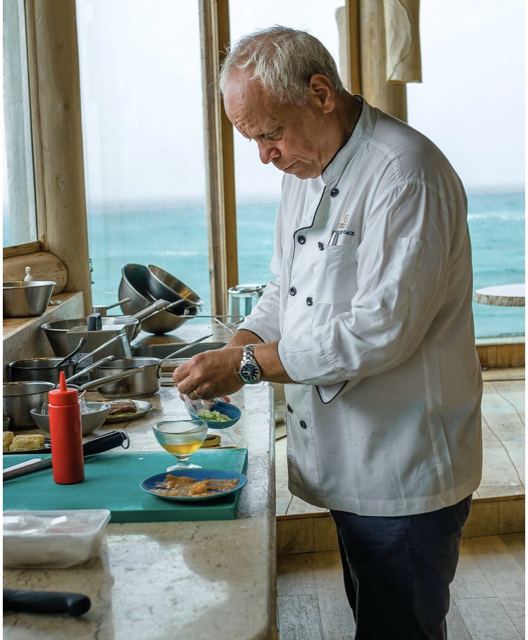 TThemayhem's tweet photo. #sonevafushi @soneva #sea #food #finedining #book #themanthemagicthemayhem https://t.co/wu8tFcvjf2
