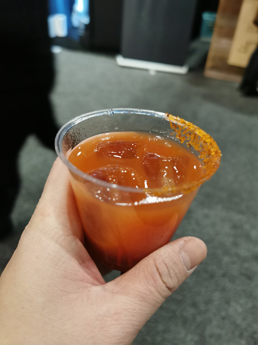 MoVernie's tweet photo. Let's start off with some drinks @RestaurantsCA.
I luv #WalterCaesar, Bubly. 1st time trying #BlueLobster Vodka.
#Guests
#RCShow20 @RestaurantsCA @NSSpiritCO @bublywater @waltercaesar #TorontoEvent https://t.co/MtHa1q7utn