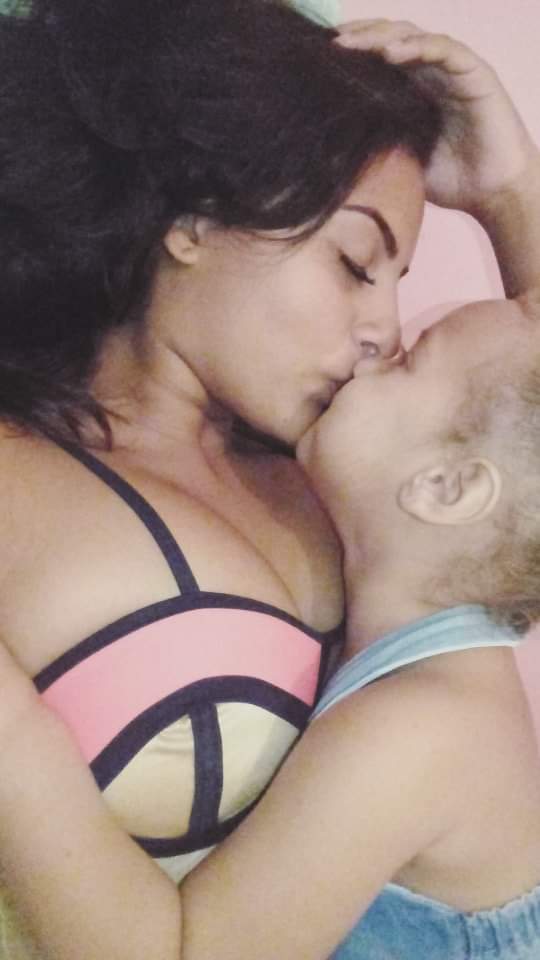 Carla10434968's tweet photo. Loira da minha vida 😍

#Filhaa https://t.co/PM5TpOnewg