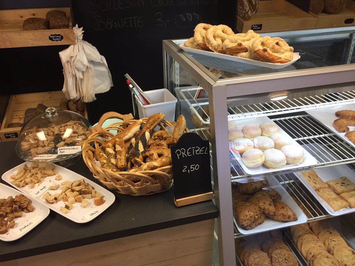 indecision6's tweet photo. First day back at work in months for the Grand Reopening of the Cakery. https://t.co/Kr1a2v1MmG