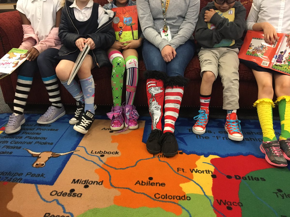 medranolibrary's tweet photo. Today we celebrated Dr. Seuss’ birthday with guest readers, and crazy socks. @DISD_Libraries #ReadAcrossAmericaDay #DrSuessDay @dallasschools https://t.co/ktjWVTsouP