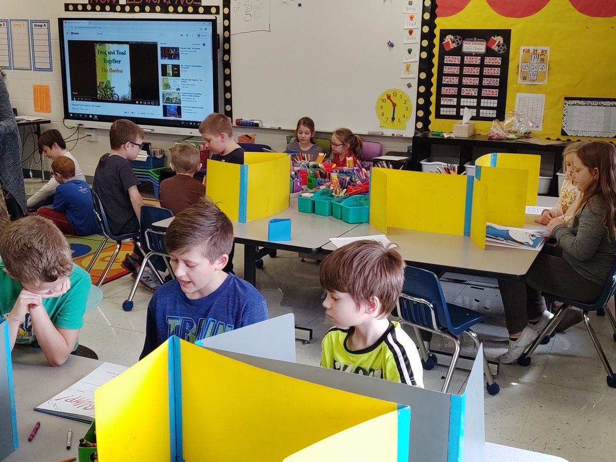 lswardenski4's tweet photo. Read Across America Day! 4th grade and 1st grade read to each other to celebrate.#ibtigerpride🌎📖😀 https://t.co/7wiulg9Yd3