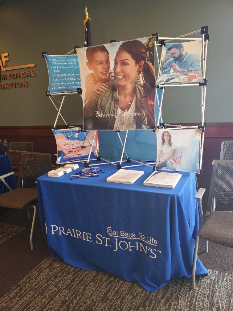 PrairieStJohns's tweet photo. Today, we were given the opportunity to attend the @YWCACassClay Career Fair! Attendees were able to ask our HR Generalist, Makayla, about #BehavioralHealthCareers! #ywcacassclay #HopeAndHealing #PrairieStJohns #CareerFair https://t.co/JioqD727lO