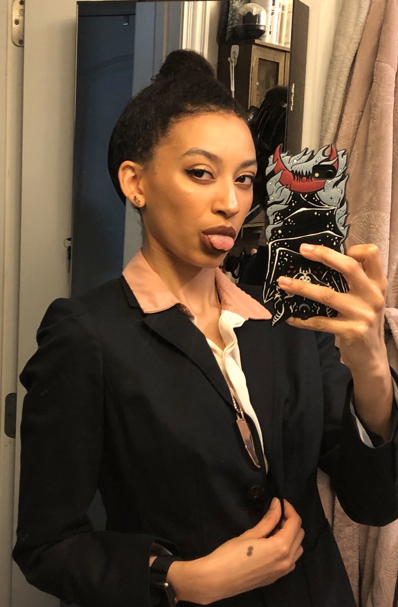 InaraLorde's tweet photo. βIf I was your lawyer, I guarantee Iβd get you off.β
#BlazerGang #ConservativeChic https://t.co/RsMgYeg9AV