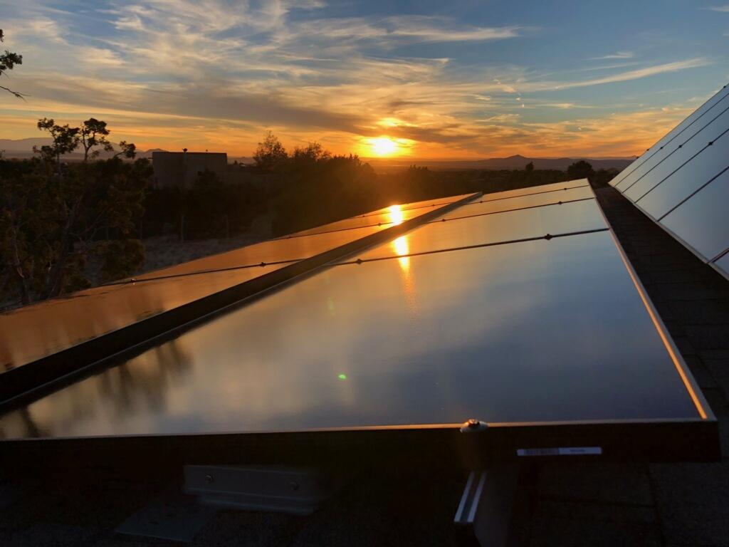 SolariaCorp's tweet photo. #PowerXT panels' ribbon-less, solder-free cell-to-cell connections increase reliability and are designed to exceed the 25-year warranty.
Learn More: https://t.co/YLLknrlVZ9
#solar #solarpanels #bettersolarbydesign https://t.co/M8s0ka91MU