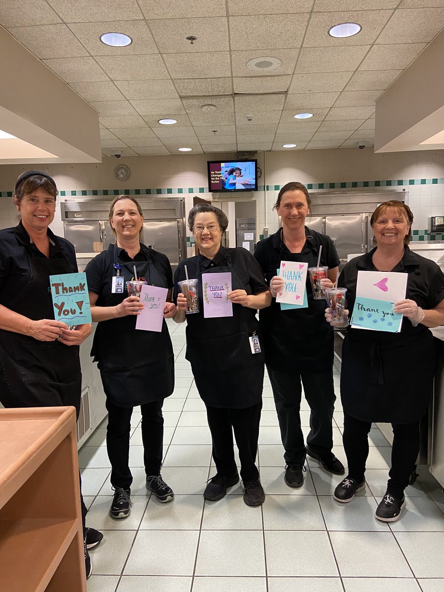DakotaKeyClub's tweet photo. THANK YOU! To our DHS cafeteria staff!! We appreciate all that you do for our students. Key Club has generously made cards and treats to show our appreciation🤩💙🗝 https://t.co/Dh0u72Uw5l