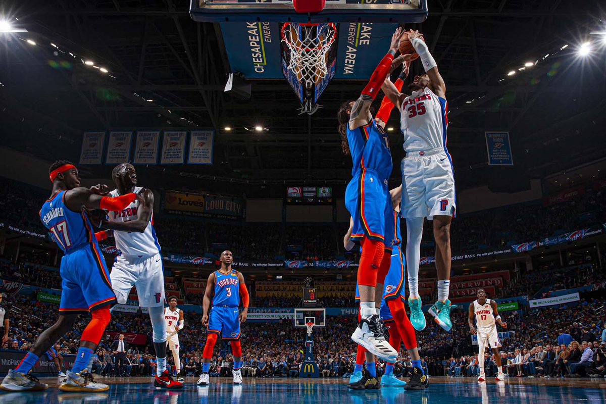 TylerPistons's tweet photo. 🚨TICKET GIVEAWAY🚨: PAIR OF 2 SIDELINE (100-Level) TICKETS for WEDNESDAY NIGHT vs. @okcthunder ! 
1. RETWEET 2. LIKE this post 3. Must be FOLLOWING
TWO WINNERS will be announced TUES. 3/3 at 3 PM EST!
#DetroitBasketball #DetroitPistons #OKCThunder #ChrisPaul 
#NBATwitter https://t.co/AQ71q9ktDW