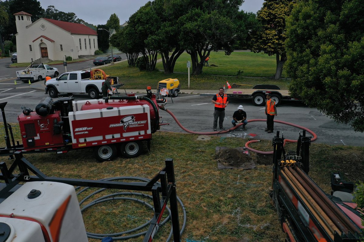 Awesome picture of a Ring-O-Matic 850vx at work out in California! Via Elite Equipment.