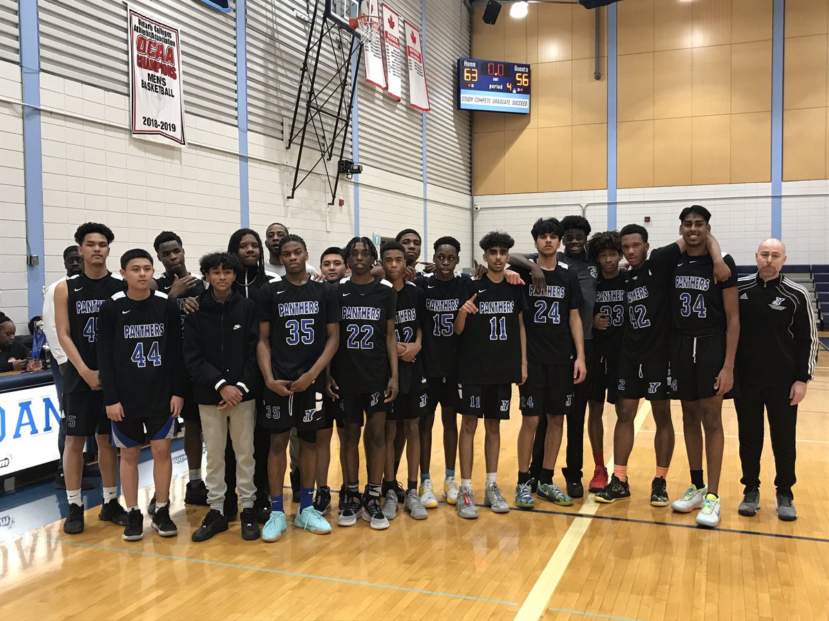 dY Football tweet media